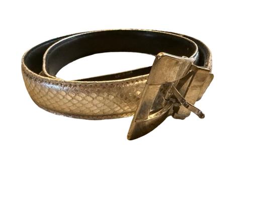 Escada belt
